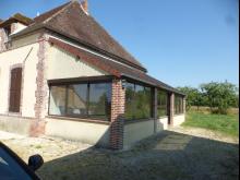 Rénovation complète d'une maison : modification des ouvertures, démolition, agrandissement, ravalement, terrasse avec escalier, menuiseries et couverture. (Avant)
