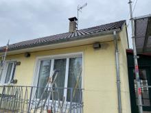 La réalisation d'une Isolation Thermique Extérieure (ITE) : 4) Pose de blocs isolants pour la fixation d'une banne (le cas échéant)